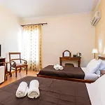 Hermes Xenon بيت ضيافة Corfu (city)